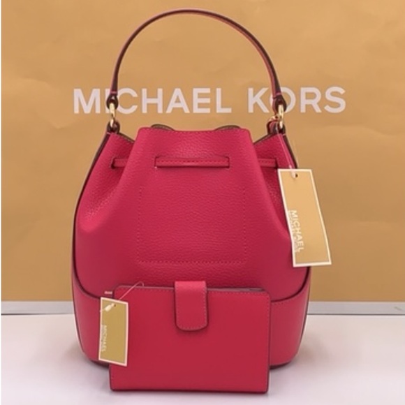 MICHAEL KORS REED MEDIUM BELTED BACKED CROSSBODY & MEDIUM BIFOLD WALLET PINK - Picture 2 of 16